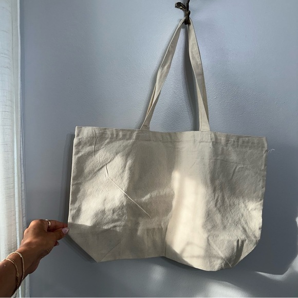 Sezane Limited Edition Mon Amour Red Heart Cotton Canvas Cream Ecru Tote Bag - Picture 3 of 3